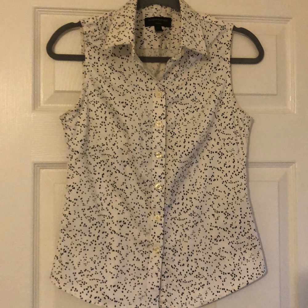 Banana Republic Collared Sleeveless Top